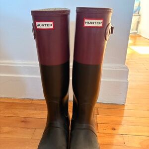 Hunter Boots with 2 pairs of socks